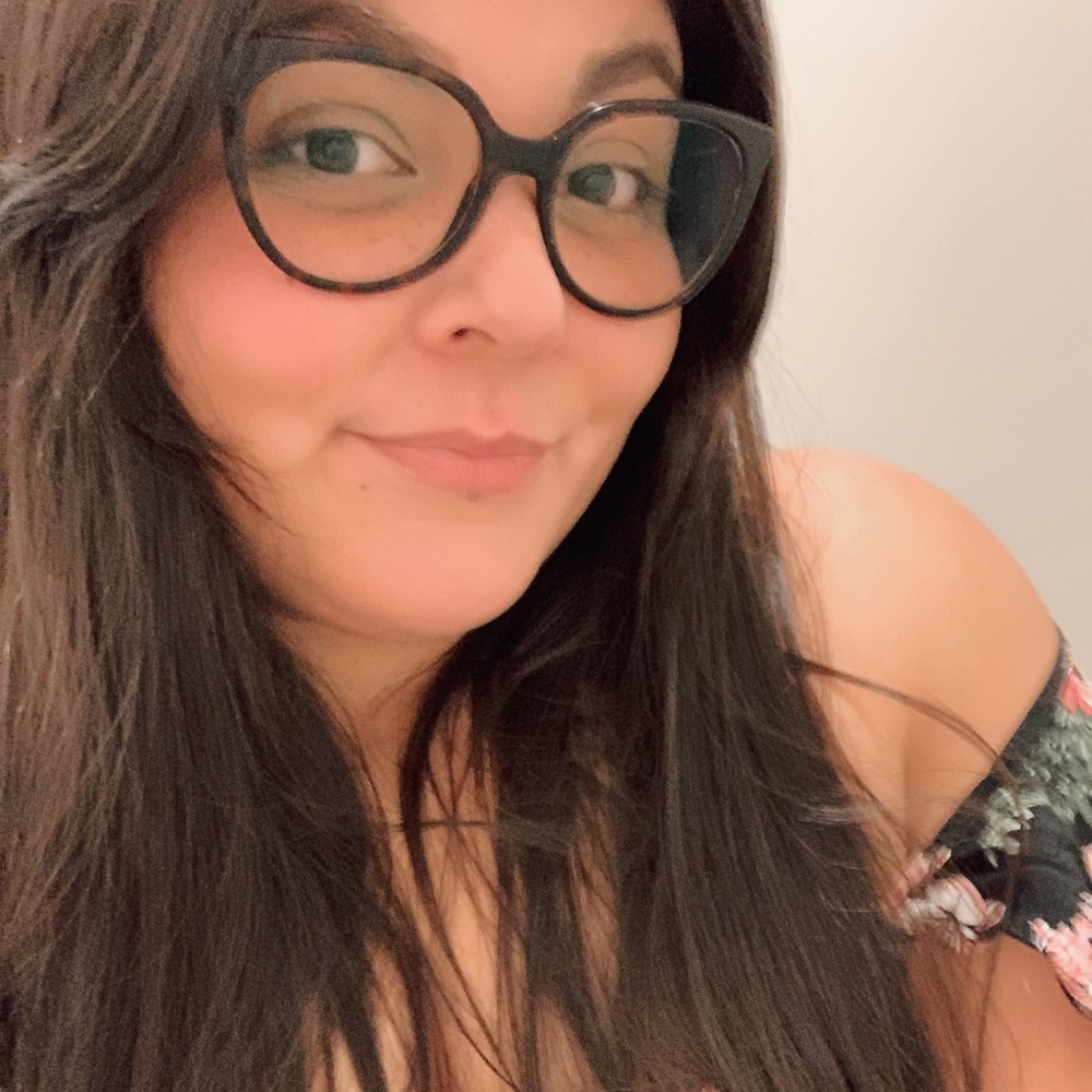 Meet your Posher, Gabriela